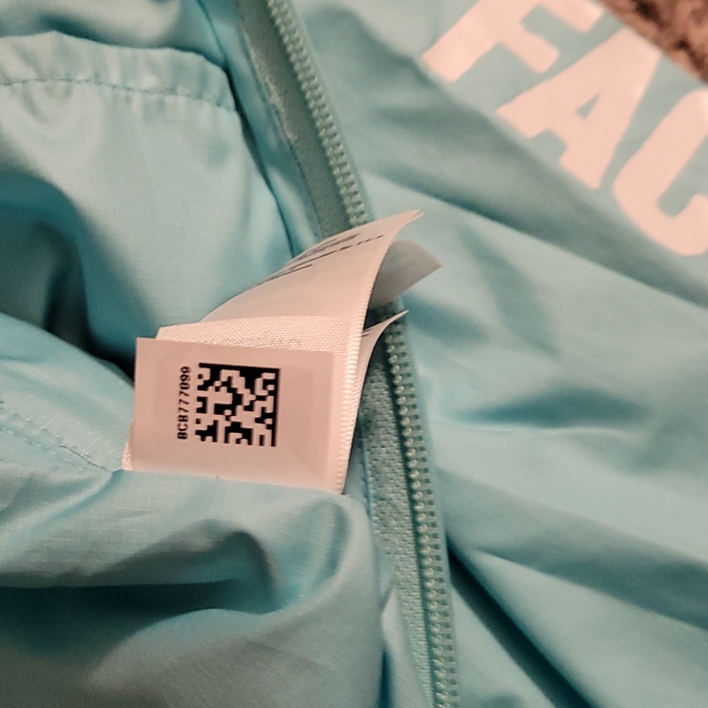 Girls Light weight Jacket. - Picture 5 of 7